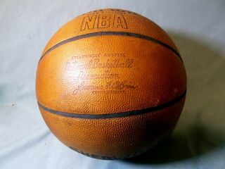 VINTAGE WILSON NBA OFFICIAL BASKETBALL - - LAWRENCE O ' BRIEN - CAST BILT made in USA 2