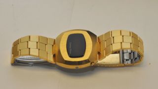 Vintage 1970s COMPU CHRON GoldTone Stainless Steel Men ' s LED Watch 3