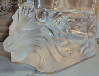 Lalique France Vintage Venise Double Lion Head Vase Frosted Crystal Octagon Rim 3