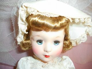 1950 ' s Vintage ROBERTA Bride Wedding Doll - Curlers - Box 4