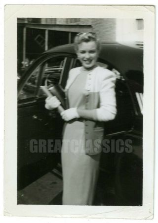 Marilyn Monroe 1949 Young Pretty Candid Vintage Photograph