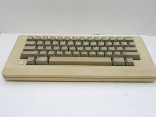 Vintage Apple Keyboard Model M0110 Made in USA Macintosh 128 512 Plus WITH LOCK 2