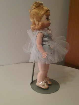 Vintage Madame Alexander kins Wendy ballerina bent knee pet & smoke 1960s 2