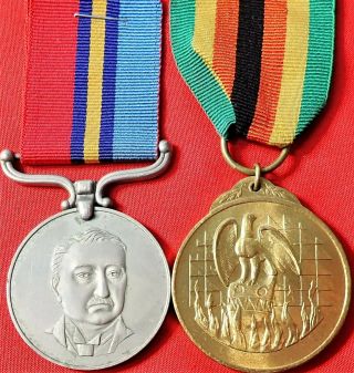 VINTAGE RHODESIAN GENERAL SERVICE MEDAL 1968 - 80 & ZIMBABWE INDEPENDENCE MUNIDZI 3