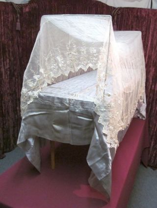 Vintage Funeral Folding Embalming Table Deceased Youth Repose Bed Cover Veiled 4