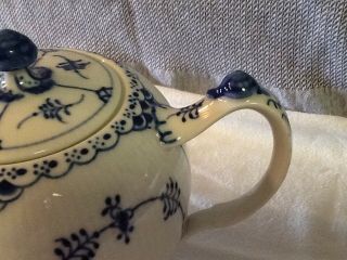 Vintage Royal Copenhagen Blue Fluted Half Lace 4 - cup Teapot 611 GORGEOUS 4