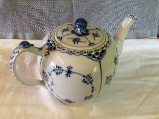 Vintage Royal Copenhagen Blue Fluted Half Lace 4 - cup Teapot 611 GORGEOUS 7