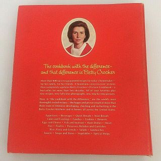 Betty Crocker ' s Cookbook 5 Ring Binder Red Pie Cover 1969 1st Printing Vintage 2
