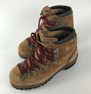 Vintage Vasque Mountaineering Hiking Boots Leather Vibram Size 8m Men 