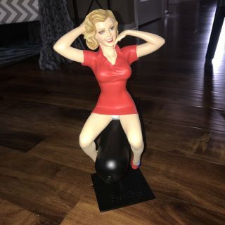 Rare Breitling Watches " Betty On The Bomb " Figurine W/ Box - L@@k