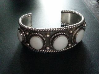 Unisex White Onyx Silver Bracelet / Wristband / Cuff - Size: M To L Heavy 67 Gr.