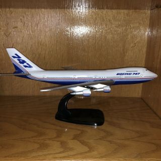Vintage Boeing 747 - 100/200 Boeing Colors Airjet 1/200 Scale Model
