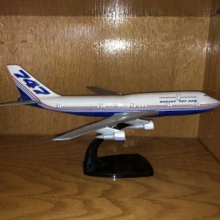 Rare Vintage Boeing 747 - 300 Boeing Colors Airjet 1/200 Scale Model