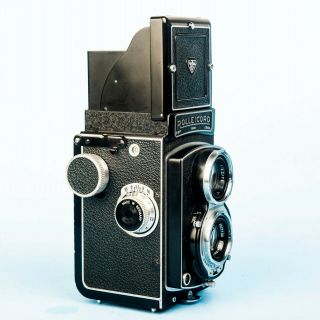 Rollei Rolleicord IV,  vintage 6x6 TLR camera,  lens Schneider Xenar 3.  5/75mm 3