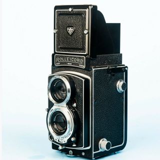 Rollei Rolleicord IV,  vintage 6x6 TLR camera,  lens Schneider Xenar 3.  5/75mm 4