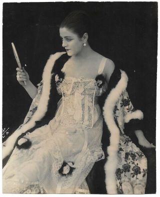 Lavish Jazz - Age Vamp Valeska Suratt Provocative Risqué Vintage 1916 Photograph