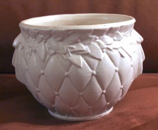 Vintage Mccoy Usa Pottery Planter 9.  75 " Dia Jardiniere Quilted Leaf Matte White