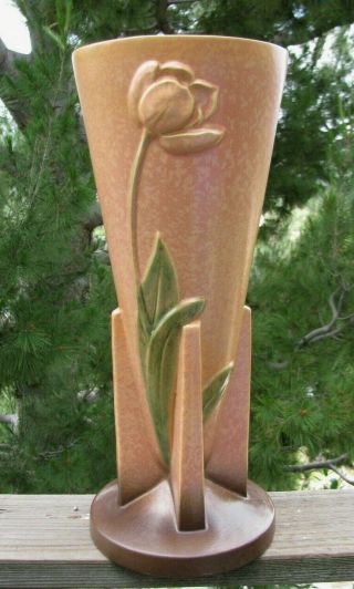 Vintage Roseville Pottery Wincraft Floor Vase 18 Inches,  Tan Color 289 - 18 1948