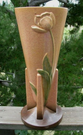 Vintage Roseville Pottery Wincraft Floor Vase 18 Inches,  Tan Color 289 - 18 1948 2