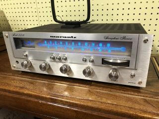 Vintage Marantz 2218 Stereo Receiver / Serviced