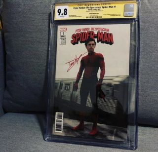 Spectacular Spider - Man 1 Cgc 9.  8 Ss Tom Holland Signed Red Ink Rare Autograph