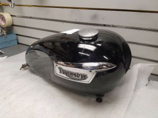 Gas Tank W Emblems Triumph Trident T150 OEM Cap Vintage 2