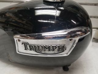 Gas Tank W Emblems Triumph Trident T150 OEM Cap Vintage 3