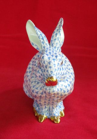 Vintage Herend Bunny Rabbit,  blue fishnet pattern,  5 1/4 