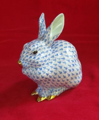 Vintage Herend Bunny Rabbit,  blue fishnet pattern,  5 1/4 