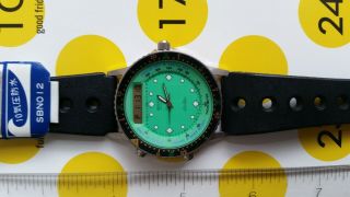 Vintage S/s Seiko Light Green Lcd Man Quartz Watch