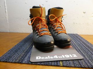 Scarpa Vintage Mountaineering Boots Size 9/10,  Eu 43,  Good Pre Owned