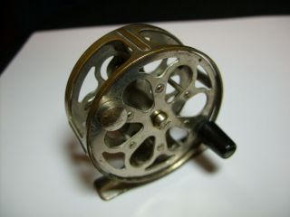 1920 - 1927 Shakespeare 61267 " Featherweight " Trout Fly Reel,