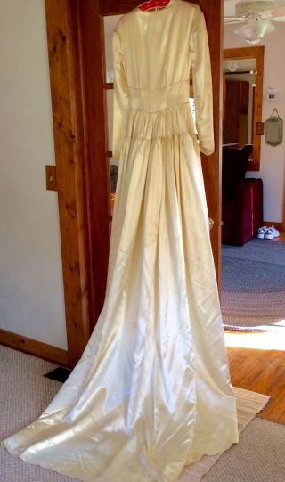 Vintage wedding gown,  1940 ' s heavy satin,  stunning style,  needs to be cleaned 5