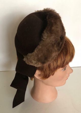 Vintage 1940 ' s Brown Felt Hat With Big Bow in the Back & Chinchilla Fur Trim 22 4