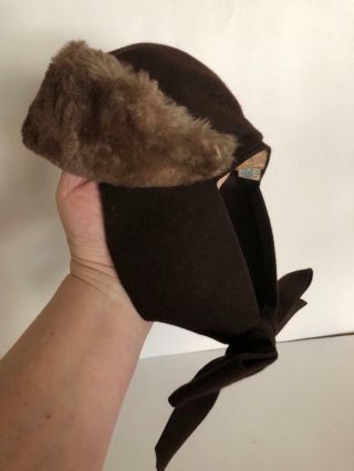 Vintage 1940 ' s Brown Felt Hat With Big Bow in the Back & Chinchilla Fur Trim 22 6