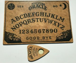Vintage Ouija Board /w Wooden Planchette - Rare Version