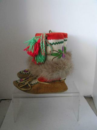 Vintage Handmade Embroidered Moose Hide Boots Muk Luks W/ Beaver Fur Trim Sz 6