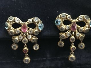 VINTAGE SIGNED HOBE BROOCH PIN AND EARRINGS GOLD TONE 10