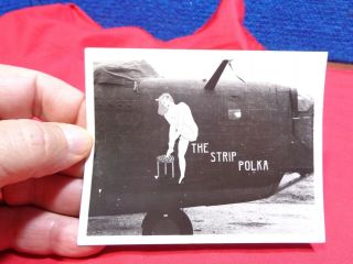 Old Ww2 Military Photo Snapshot Aircraft Nose Art A - 20