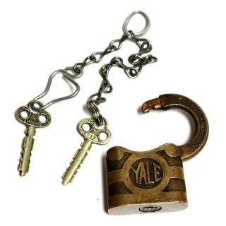 Vintage Yale & Towne Mfg Co Stamford Conn Usa Small Brass Padlock Lock W 2 Keys