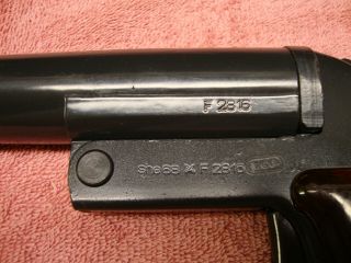 Vintage she68 F2816 Flare gun 2