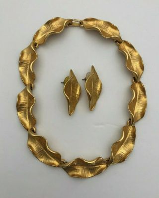 Vtg Maxine Denker Set Of Gold Choker Gilt Necklace W/ Earrings Gilt Tone Leaves