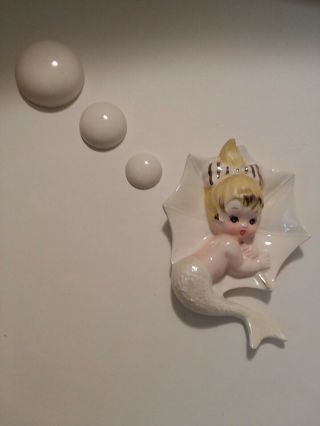 Vintage Ceramic Mermaid Holding Umbrella Bubbles Bathroom Wall Plaque