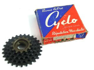 Cyclo 5 Speed 13 - 27 Freewheel English Thread Vintage Bicycle Take Off
