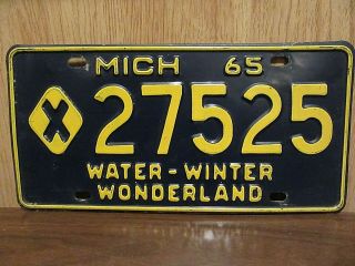 Vintage 1965 Mich Michigan Municipal License Plate Tag X27525