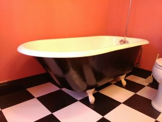 clawfoot tub vintage 59 inches long black with white interior 2