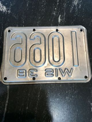 1938 Wisconsin rare vintage 4 digit license plate 2