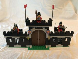Vintage 1990 Lego® Castle Black Knights Set 6059 Knight 
