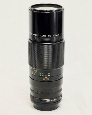 Canon Fd 200mm F/4 Macro Close Focusing - Vintage Lens