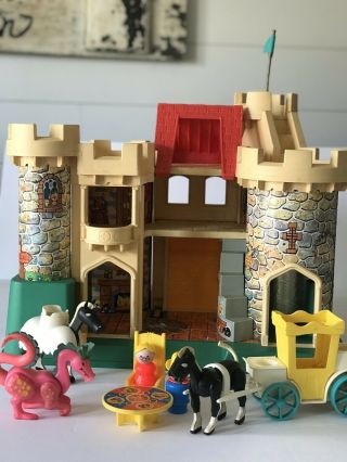 Vintage Fisher Price Little People Play Family Castle 993 With Accessories 1974